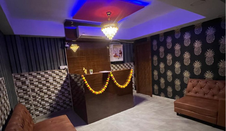 Oil Massage at Ambience Spa Blue Diamond Spa